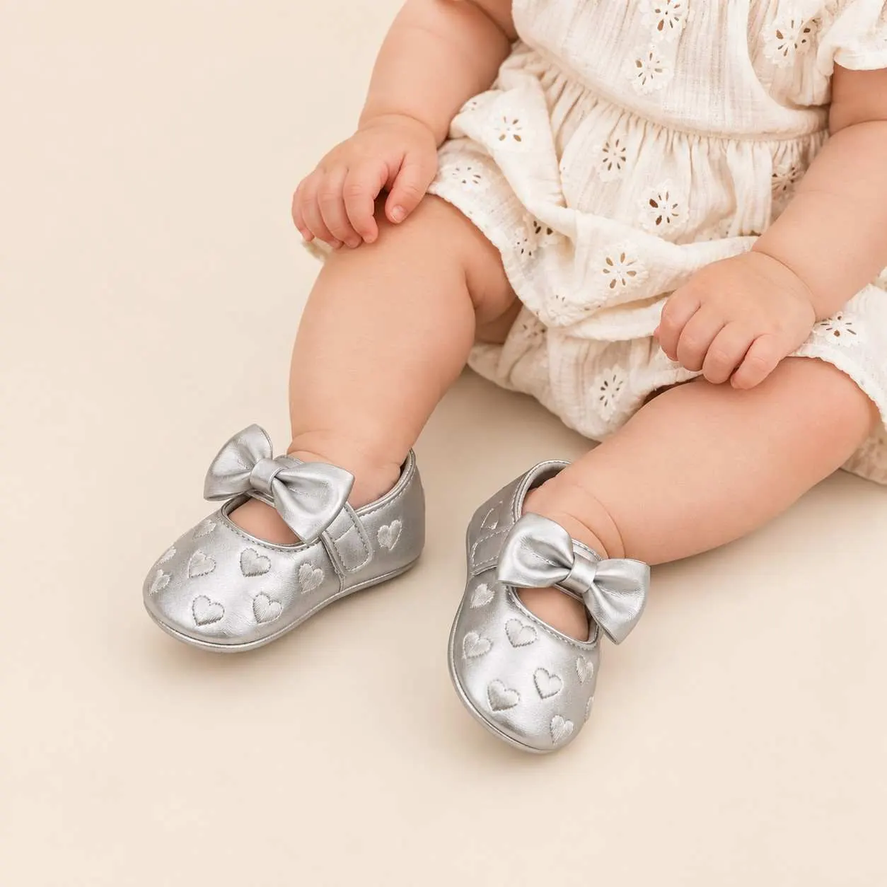 Baby girl shoes 6-9 Months